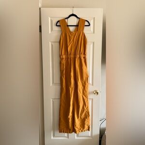 Everlane Fatigue Apron Jumpsuit in Amber, size 6